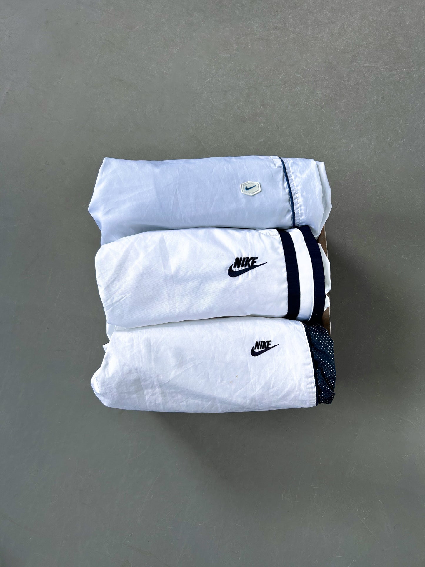 *PREMIUM* VINTAGE MYSTERY BOX (3 PIECES)