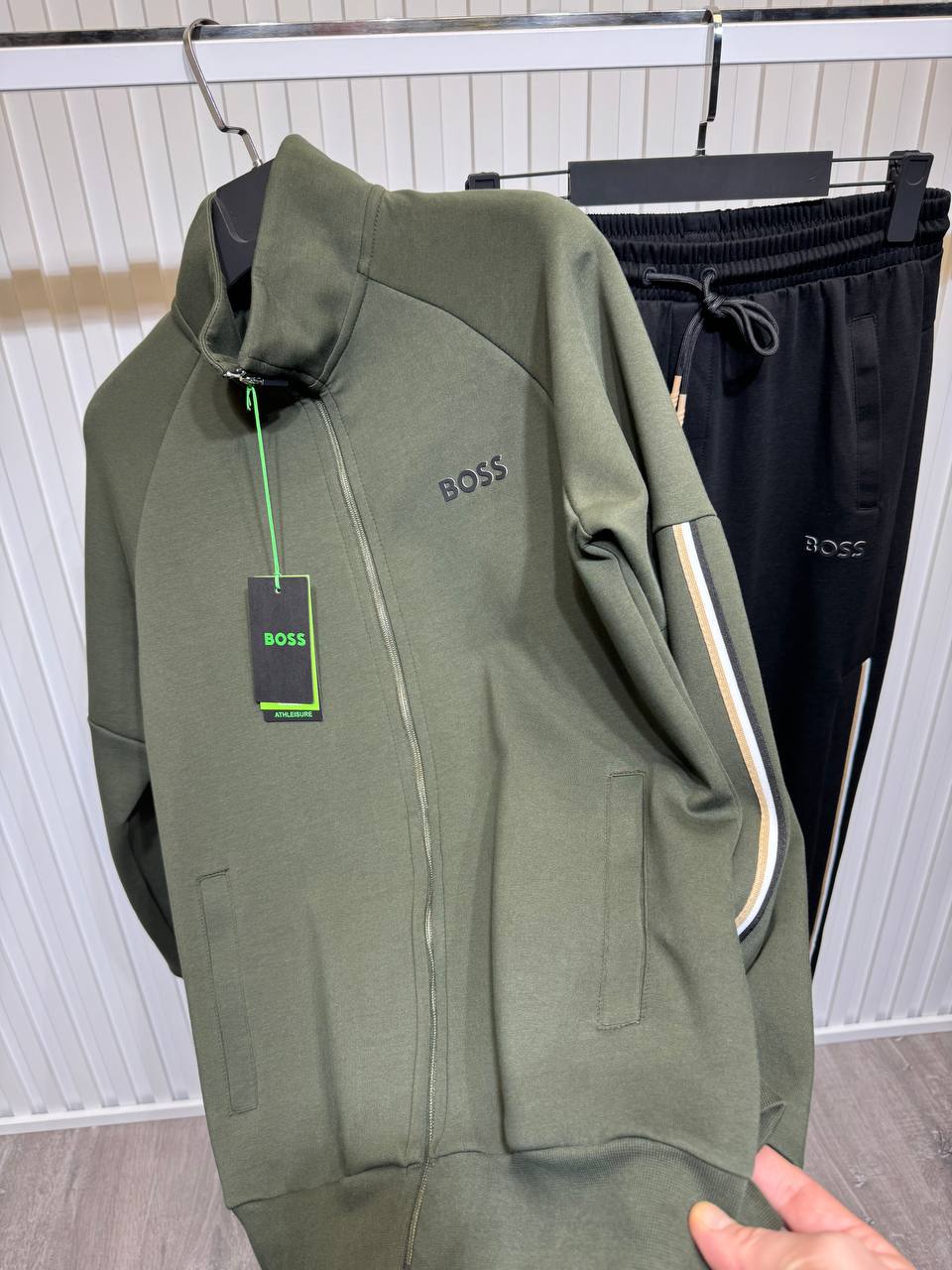 Hugo B. | Winter suit 2025