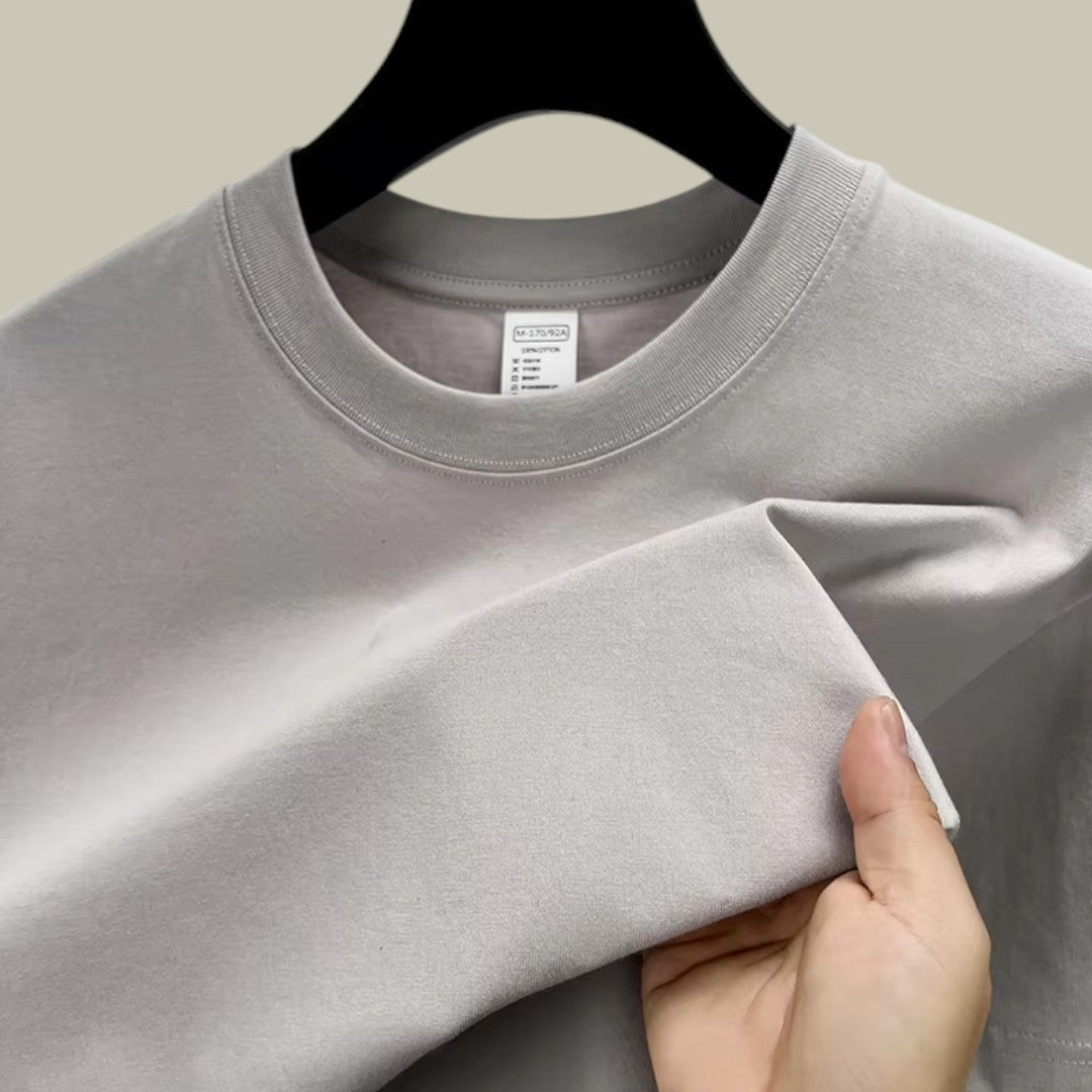 Lux & Classy  • Men's Basic Old Money T-Shirt